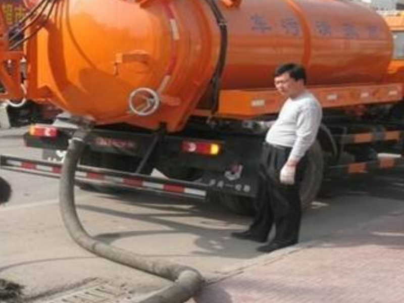 昆明彩云南路专业化粪池清理 高压车清洗市政管道清淤