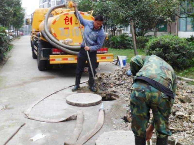 昆明全城24小时上门疏通马桶,地漏,厨房下水道