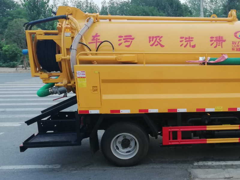 昆明关上管道厕所疏通、水电维修、昆明抽粪清洗