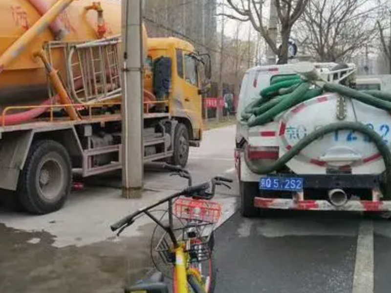 昆明专业疏通管道厨房疏通蹬坑疏通马桶疏通一条龙服务